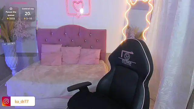 Snapshot of kendra_tay chatting on 21, 2, 2026 kendra tay online show from 21, 2, 2026