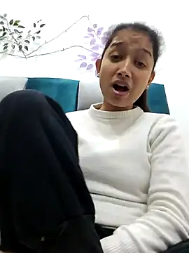 Snapshot of Aleena_Rai chatting on 30, 12, 2024 Aleena Rai online show from 30, 12, 2024