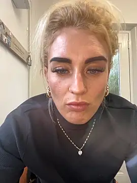 Barbie 26 online show from 4, 12, 2025