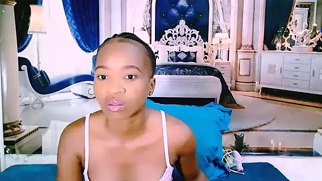 Snapshot of EbonyCreamy69 chatting on 20, 2, 2026 EbonyCreamy69 online show from 20, 2, 2026