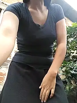 Snapshot of MirandaSingle chatting on 11, 4, 2026 MirandaSingle online show from 11, 4, 2026