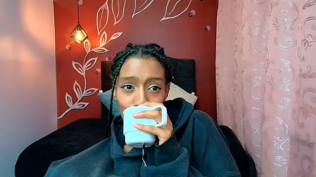 Snapshot of Zia_Green chatting on 19, 12, 2024 Zia Green online show from 19, 12, 2024