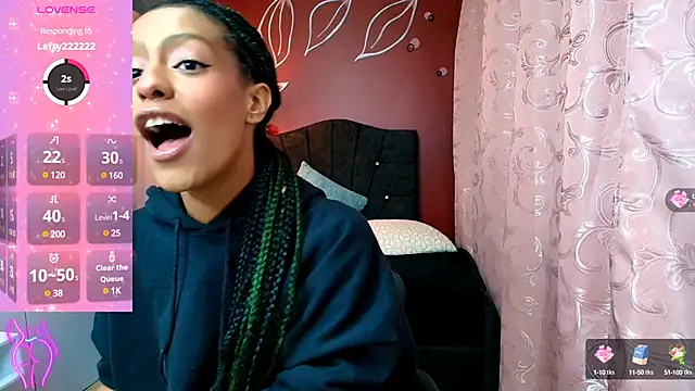 Snapshot of Zia_Green chatting on 21, 12, 2024 Zia Green online show from 21, 12, 2024