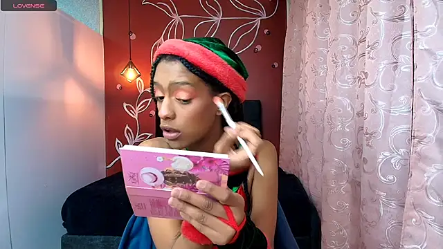 Snapshot of Zia_Green chatting on 24, 12, 2024 Zia Green online show from 24, 12, 2024