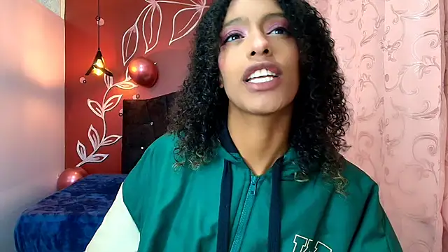 Snapshot of Zia_Green chatting on 1, 2, 2025 Zia Green online show from 1, 2, 2025