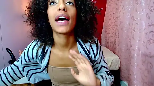 Snapshot of Zia_Green chatting on 25, 2, 2025 Zia Green online show from 25, 2, 2025