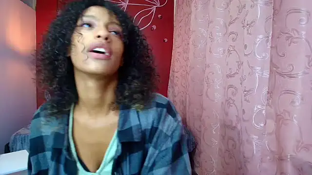 Snapshot of Zia_Green chatting on 27, 2, 2025 Zia Green online show from 27, 2, 2025