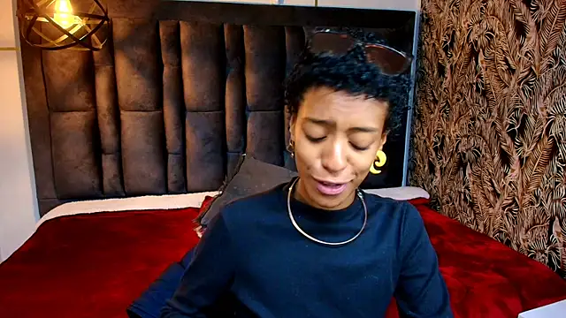 Snapshot of Zia_Green chatting on 12, 5, 2026 Zia Green online show from 12, 5, 2026