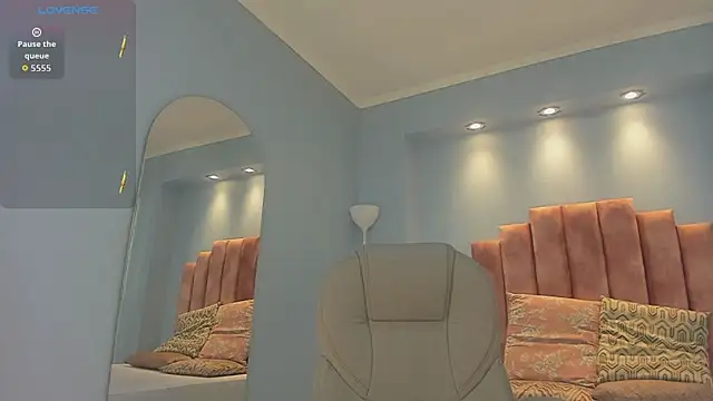 Snapshot of lou_rosse_ chatting on 10, 4, 2026 lou rosse online show from 10, 4, 2026