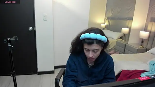 Snapshot of JaneLondon chatting on 18, 3, 2026 JaneLondon online show from 18, 3, 2026