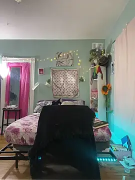 Snapshot of ebonycatlisaaaalime chatting on 13, 5, 2026 ebonycatlisaaaalime online show from 13, 5, 2026