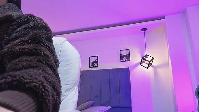 Amy Kiitty  online show from 18, 4, 2026