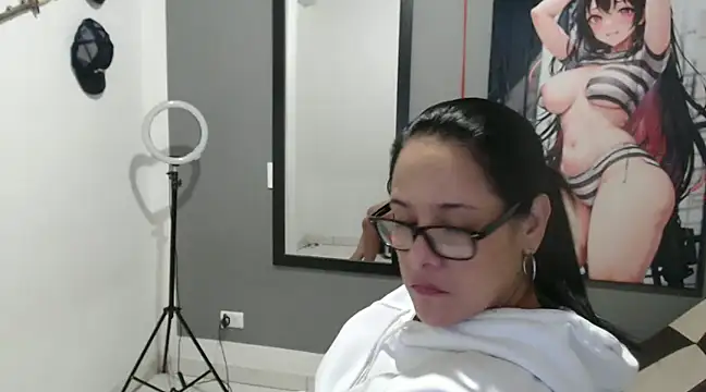 Snapshot of Antonella2_4 chatting on 18, 2, 2025 Antonella2 4 online show from 18, 2, 2025