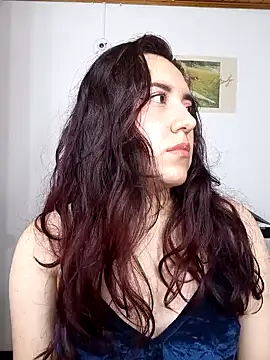 Emi chik online show from 25, 1, 2025