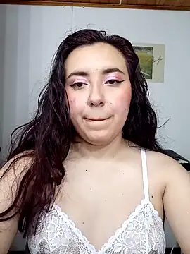 Emi chik online show from 26, 1, 2025