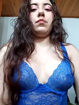 Emi chik online show from 4, 10, 2025