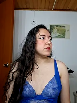 Emi chik online show from 1, 3, 2026