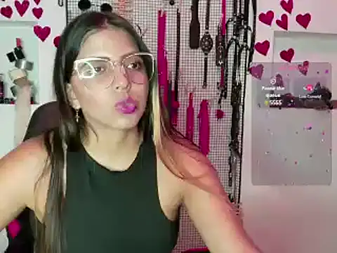Snapshot of Megaan_Greey chatting on 21, 3, 2025 Megaan Greey online show from 21, 3, 2025