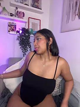 Snapshot of Isabella_fasilier chatting on 3, 2, 2026 Isabella fasilier online show from 3, 2, 2026