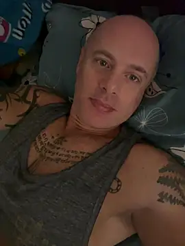 luv2masterb8247 online show from 18, 12, 2024