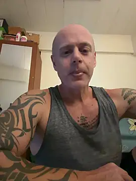 luv2masterb8247 online show from 18, 12, 2024