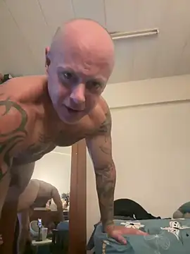 luv2masterb8247 online show from 20, 12, 2024