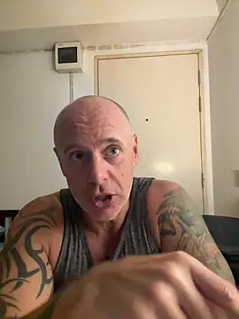 luv2masterb8247 online show from 21, 12, 2024