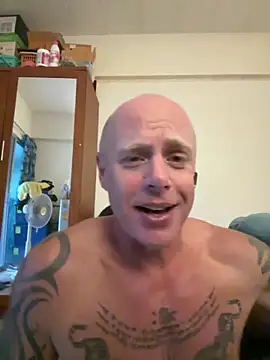 luv2masterb8247 online show from 6, 1, 2025