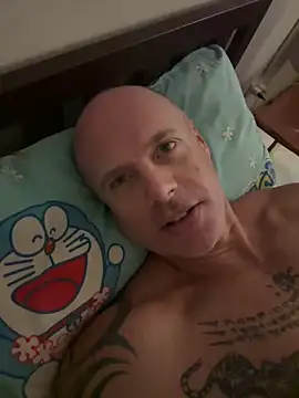 luv2masterb8247 online show from 10, 1, 2025