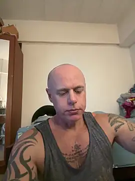 luv2masterb8247 online show from 16, 1, 2025