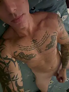 luv2masterb8247 online show from 17, 1, 2025