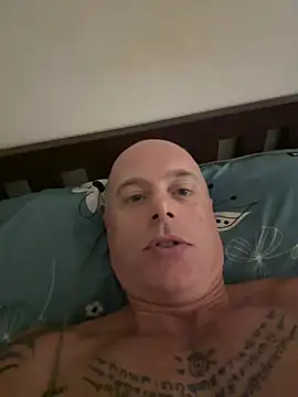 luv2masterb8247 online show from 23, 1, 2025