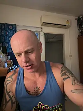 luv2masterb8247 online show from 5, 2, 2025