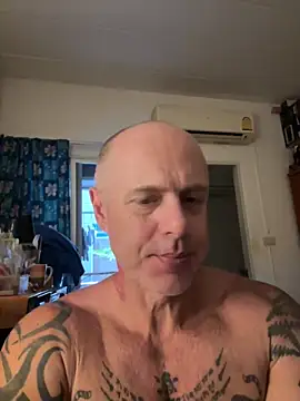 luv2masterb8247 online show from 6, 2, 2025