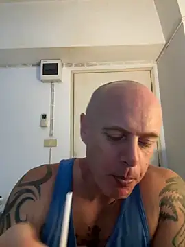 luv2masterb8247 online show from 25, 2, 2025