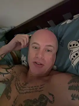 luv2masterb8247 online show from 3, 3, 2025