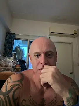 luv2masterb8247 online show from 6, 3, 2025