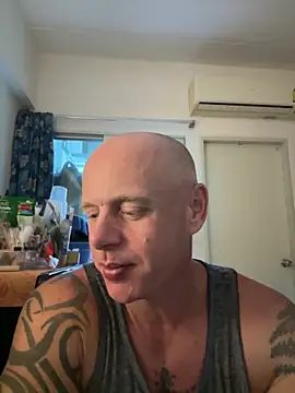 luv2masterb8247 online show from 13, 3, 2025