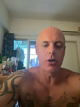 luv2masterb8247 online show from 14, 3, 2025