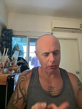 luv2masterb8247 online show from 18, 3, 2025