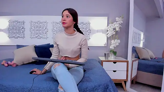 adelaa 11 online show from 17, 3, 2025