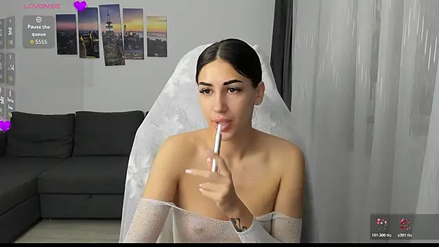 Kimi Ivy online show from 30, 11, 2025