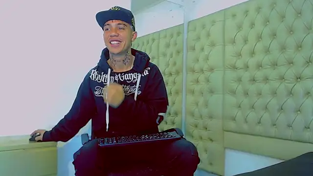 HannibalLester online show from 1, 2, 2025