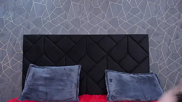 NicoleJonss online show from 8, 3, 2025