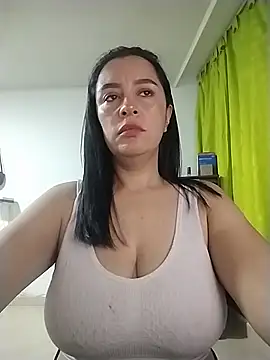 hailey85 online show from 19, 5, 2026