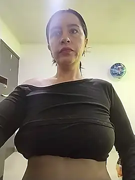 hailey85 online show from 31, 5, 2026