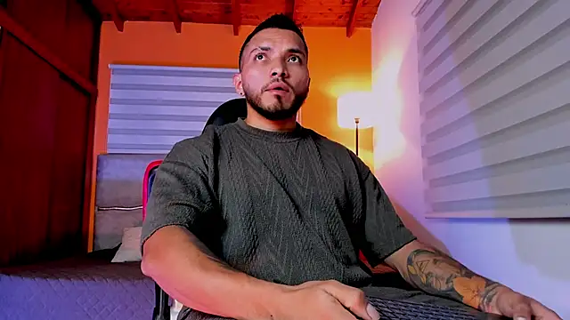 maximusclark1 online show from 23, 2, 2026