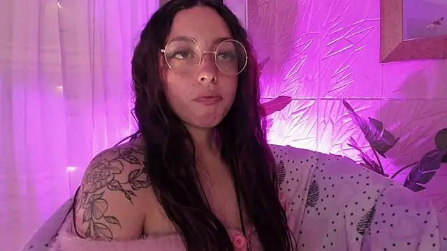 sadashi moon  online show from 21, 3, 2025