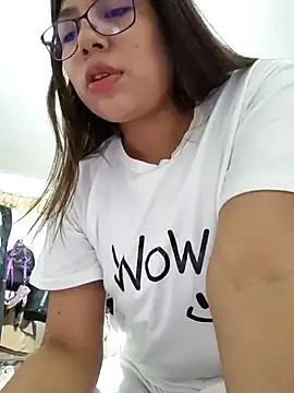 ARIANA SAENS online show from 9, 12, 2024