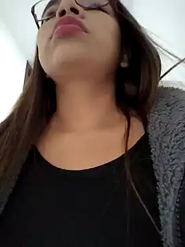 ARIANA SAENS online show from 29, 1, 2025